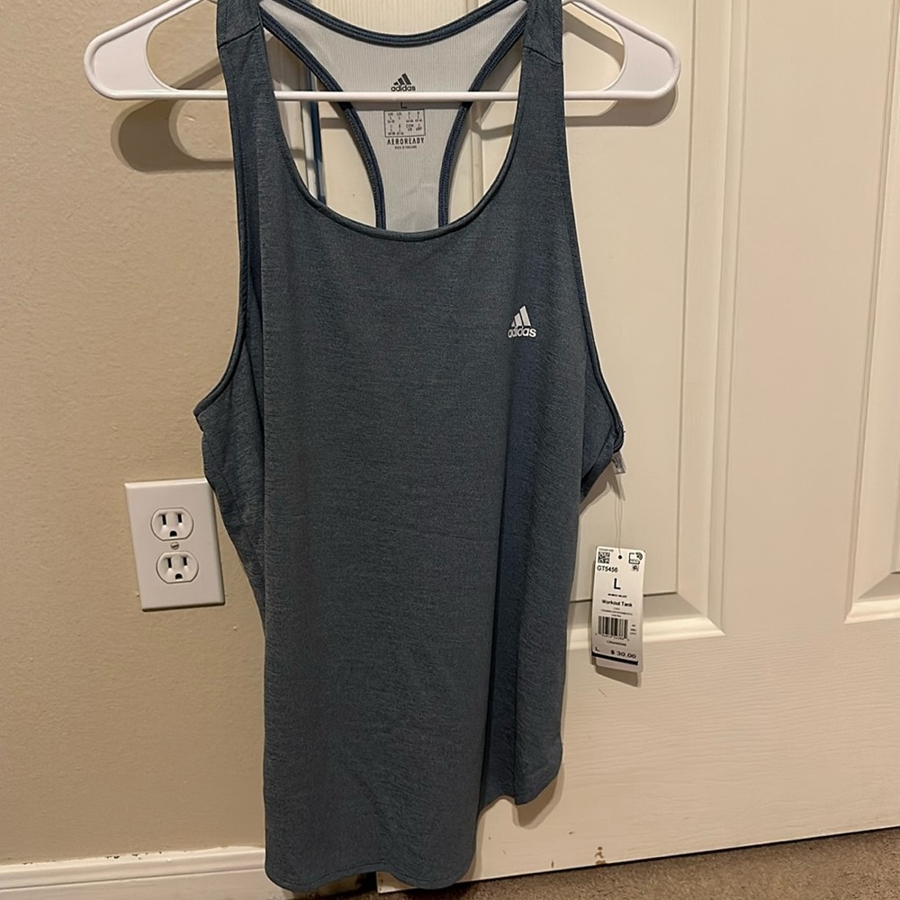 workout tank